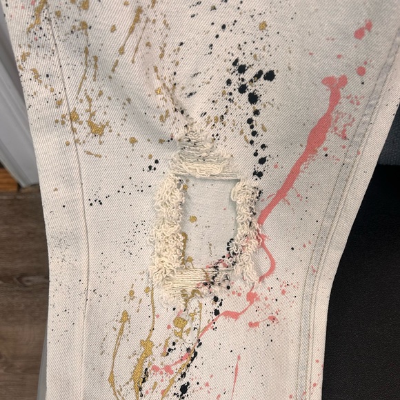 Custom Fashion Jeans - Picture 3 of 8